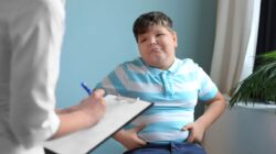 Bukan Diet Ketat, Ini Cara Bertahap Atasi Obesitas pada Anak