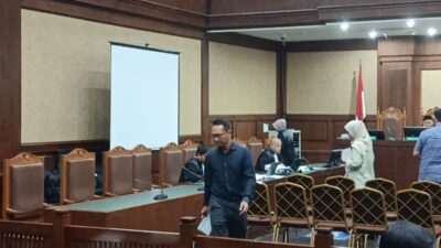 Hakim Kasus Minyak Mentah Cecar Saksi Soal Main Golf di Thailand