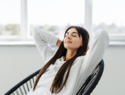 Pentingnya Me Time untuk Kesehatan Mental di Tengah Kesibukan Modern