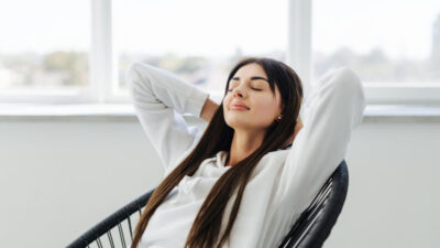 Pentingnya Me Time untuk Kesehatan Mental di Tengah Kesibukan Modern