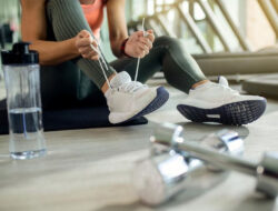 Tips Memilih Sepatu Olahraga yang Tepat untuk Kenyamanan dan Performa Maksimal