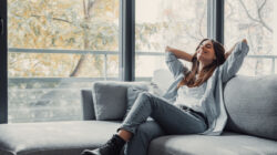 Slow Living: Menikmati Hidup Tanpa Terburu-buru Jadi Tren Gaya Hidup Modern Slow Living: Menikmati Hidup Tanpa Terburu-buru Jadi Tren Gaya Hidup Modern