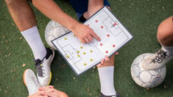 Tren Taktik Sepak Bola Modern 2026: Dari High Press ke Build-Up Play