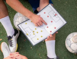 Tren Taktik Sepak Bola Modern 2026: Dari High Press ke Build-Up Play