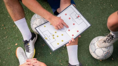 Tren Taktik Sepak Bola Modern 2026: Dari High Press ke Build-Up Play