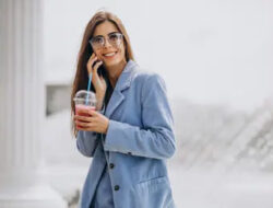 Gaya Hidup Introvert di Era Sosial: Tetap Nyaman & Produktif