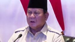 prabowo-minta-murid-fokus-belajar-nilai-harus-bagus-jangan-pacaran-dulu.