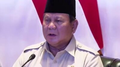prabowo-minta-murid-fokus-belajar-nilai-harus-bagus-jangan-pacaran-dulu.