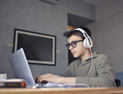 Musik Lo-Fi: Teman Setia untuk Belajar dan Bekerja