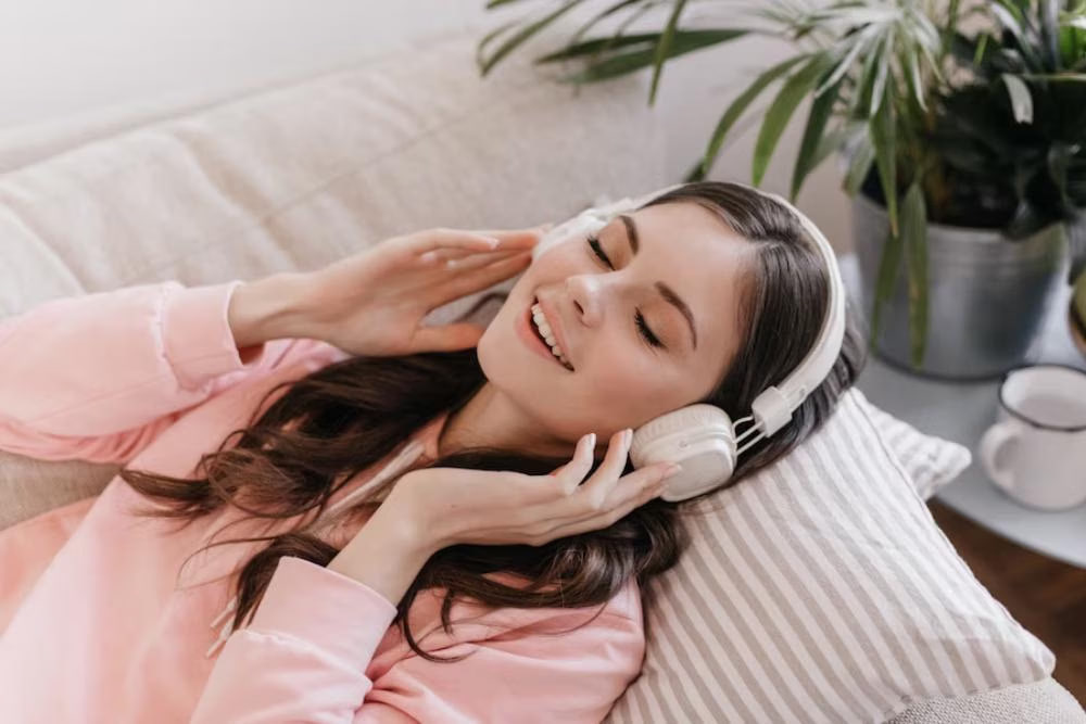 Playlist Lagu Santai untuk Menemani Waktu Santai: Musik Terbaik untuk Relaksasi dan Melepas Penat