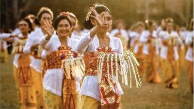 Pengaruh Budaya Asing terhadap Budaya Lokal di Era Globalisasi